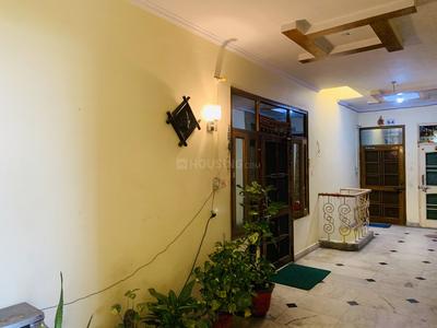Gallery Cover Image of 1200 Sq.ft 3 BHK Apartment for buy in Saket for 5900000