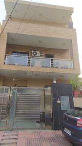 5 BHK Independent House