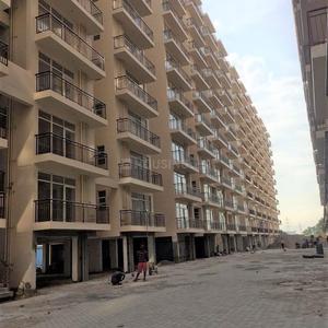 Gallery Cover Image of 800 Sq.ft 1 BHK Apartment for buy in Sector 36A for 2100000