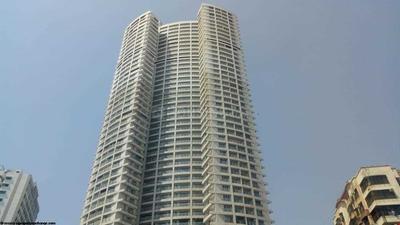 Gallery Cover Image of 600 Sq.ft 1 BHK Apartment for buy in Malad East for 14000000
