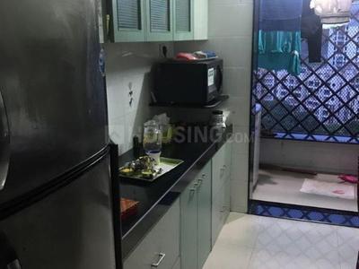 Gallery Cover Image of 1100 Sq.ft 3 BHK Apartment for rent in Ashish Swapnalok Towers , Malad East for 50000