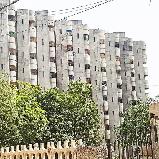 bhk flat in kaushambi