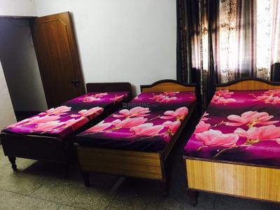 Bedroom Image of Nirvanaa Homes PG in Sarita Vihar