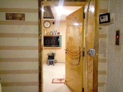Gallery Cover Image of 1360 Sq.ft 3 BHK Apartment for buy in Rushabh Building, Borivali West for 33000000