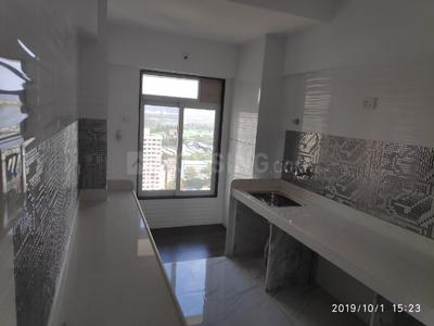 Gallery Cover Image of 900 Sq.ft 2 BHK Apartment for buy in Mulund West for 17500000