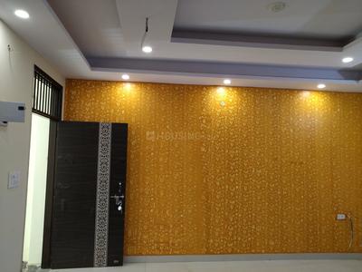 Gallery Cover Image of 1300 Sq.ft 3 BHK Independent Floor for buy in Govindpuram for 2299000