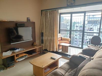 Gallery Cover Image of 1050 Sq.ft 2 BHK Apartment for rent in Parel for 80000