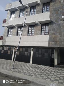 Gallery Cover Image of 12000 Sq.ft 10 BHK Independent House for buy in Panaiyur for 100000000