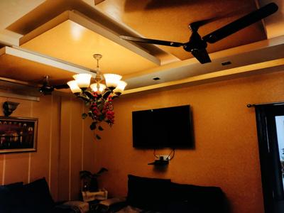 Gallery Cover Image of 900 Sq.ft 2 BHK Apartment for buy in Vinoba Puri, Lajpat Nagar for 9600000