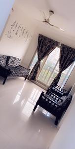 Gallery Cover Image of 650 Sq.ft 1 BHK Apartment for buy in Goregaon West for 12500000