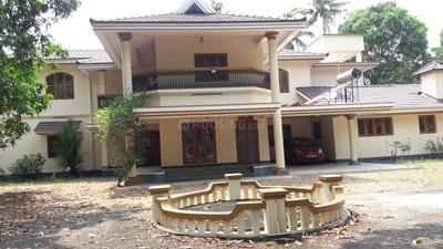 8 BHK Independent House