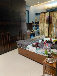Gallery Cover Image of 2000 Sq.ft 4 BHK Apartment for buy in Safal Nav Parmanu, Chembur for 51000000