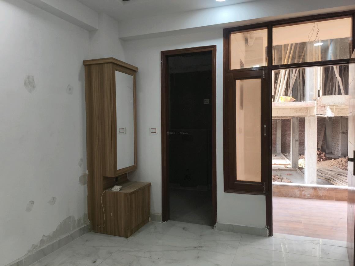 The Ultima 107 - Image 7