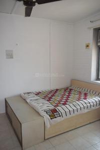 Gallery Cover Image of 612 Sq.ft 1 BHK Independent Floor for buy in Santacruz East for 10000000