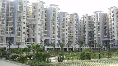 Gallery Cover Image of 1200 Sq.ft 2 BHK Apartment for buy in Sector 86 for 3800000