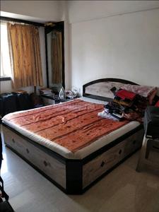 Gallery Cover Image of 600 Sq.ft 1 BHK Apartment for buy in Malad West for 9500000