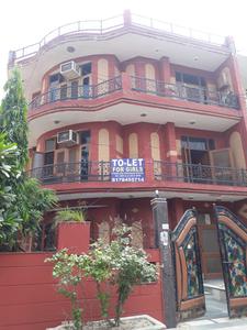 Building Image of Naveen PG in Sector 56