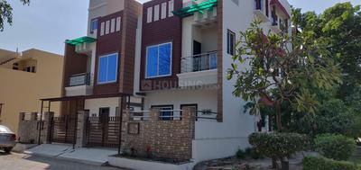 Gallery Cover Image of 1050 Sq.ft 3 BHK Independent Floor for buy in Peer Gate Area for 5000000