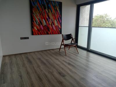 Gallery Cover Image of 890 Sq.ft 3 BHK Apartment for rent in Santacruz West for 125000