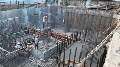 Gallery Cover Image of 722 Sq.ft 1 BHK Apartment for buy in Lower Parel for 20000000