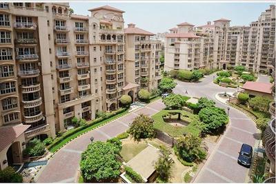 Gallery Cover Image of 1750 Sq.ft 4 BHK Apartment for buy in DLF Phase 2 for 21000000