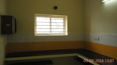 Gallery Cover Image of 1700 Sq.ft 2 BHK Independent Floor for rent in Vandalur for 12000