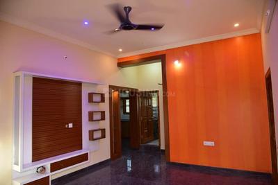 Gallery Cover Image of 600 Sq.ft 2 BHK Villa for buy in Krishnarajapura for 3900000