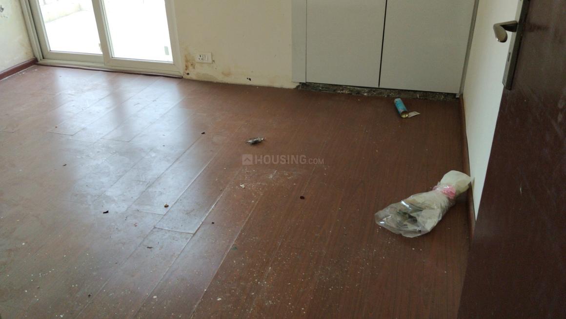 Amrapali Centurian Park - Image 7