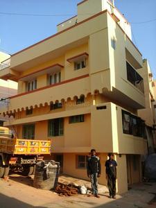 Gallery Cover Image of 450 Sq.ft 1 BHK Independent Floor for rent in Adugodi for 15000
