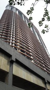 Gallery Cover Image of 1300 Sq.ft 2 BHK Apartment for buy in Lower Parel for 50000000