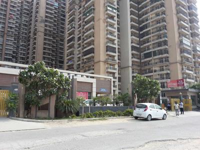 Gallery Cover Image of 1000 Sq.ft 2 BHK Apartment for buy in Crossings Republik for 2800000