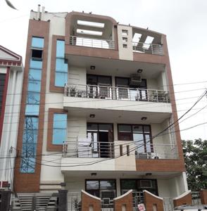 Gallery Cover Pic of UCHDPL Sector 2 Wave Floors