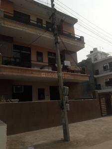 Gallery Cover Image of 1500 Sq.ft 3 BHK Independent Floor for buy in Royal AK Floors 3 Greenfield Colony, Sector 43 for 6500000