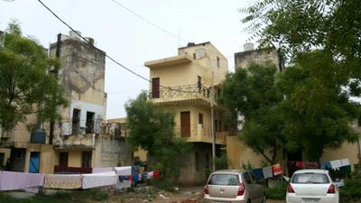 Gallery Cover Image of 250 Sq.ft 1 BHK Apartment for buy in Shiv Shakti, Sector 71 for 2000000