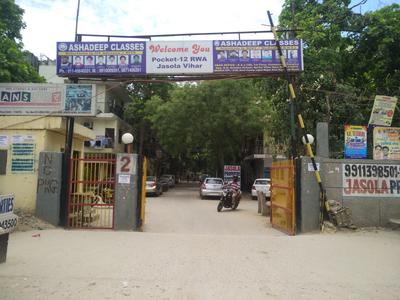 Gallery Cover Image of 600 Sq.ft 1 BHK Independent Floor for rent in Pocket 12 Jasola Vihar, Jasola for 10000