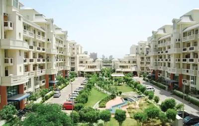 Gallery Cover Image of 1975 Sq.ft 3 BHK Apartment for buy in Parsvnath Green Ville, Sector 48 for 13500000