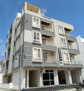 BHK Flat for rent in Gandhi Path West, 1650 Sqft Property ID - Main Image