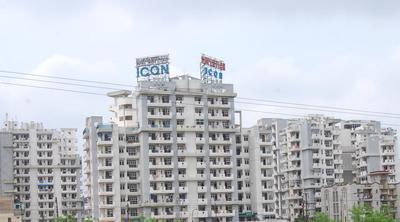 Gallery Cover Image of 1000 Sq.ft 2 BHK Apartment for rent in Supertech Icon, Nyay Khand for 18000