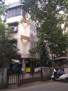 Gallery Cover Image of 700 Sq.ft 2 BHK Apartment for rent in Laxmi Niwas, Kothrud for 18000