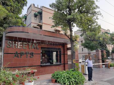 Gallery Cover Image of 1100 Sq.ft 3 BHK Apartment for buy in Adlakha Sheetal Apartments, Sector 14 Rohini for 17000000