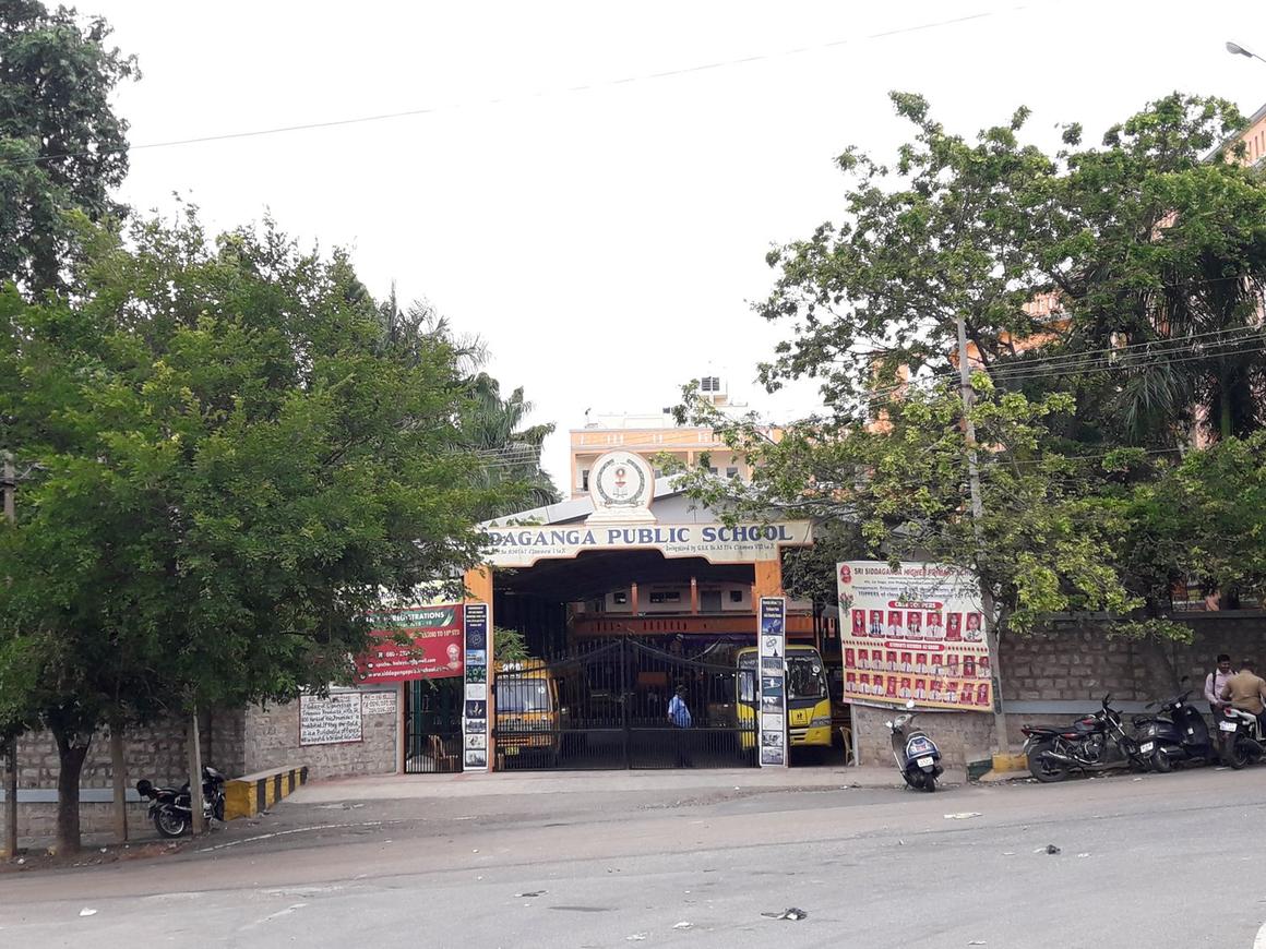 6 BHK 2400 Sqft Independent House for sale at Chandra Layout Extension