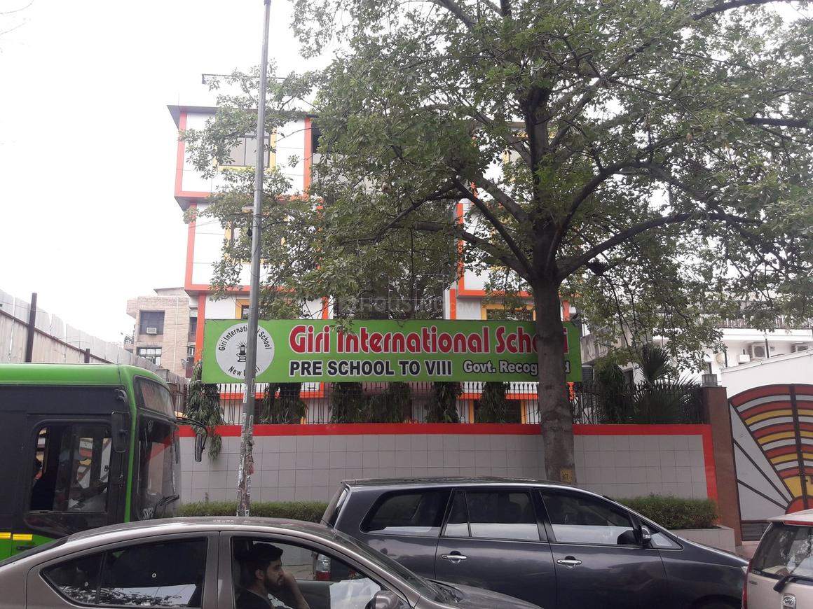 B R Homes in East Patel Nagar, New Delhi by Munjal Developers (P) Ltd